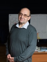 Назаров Роман